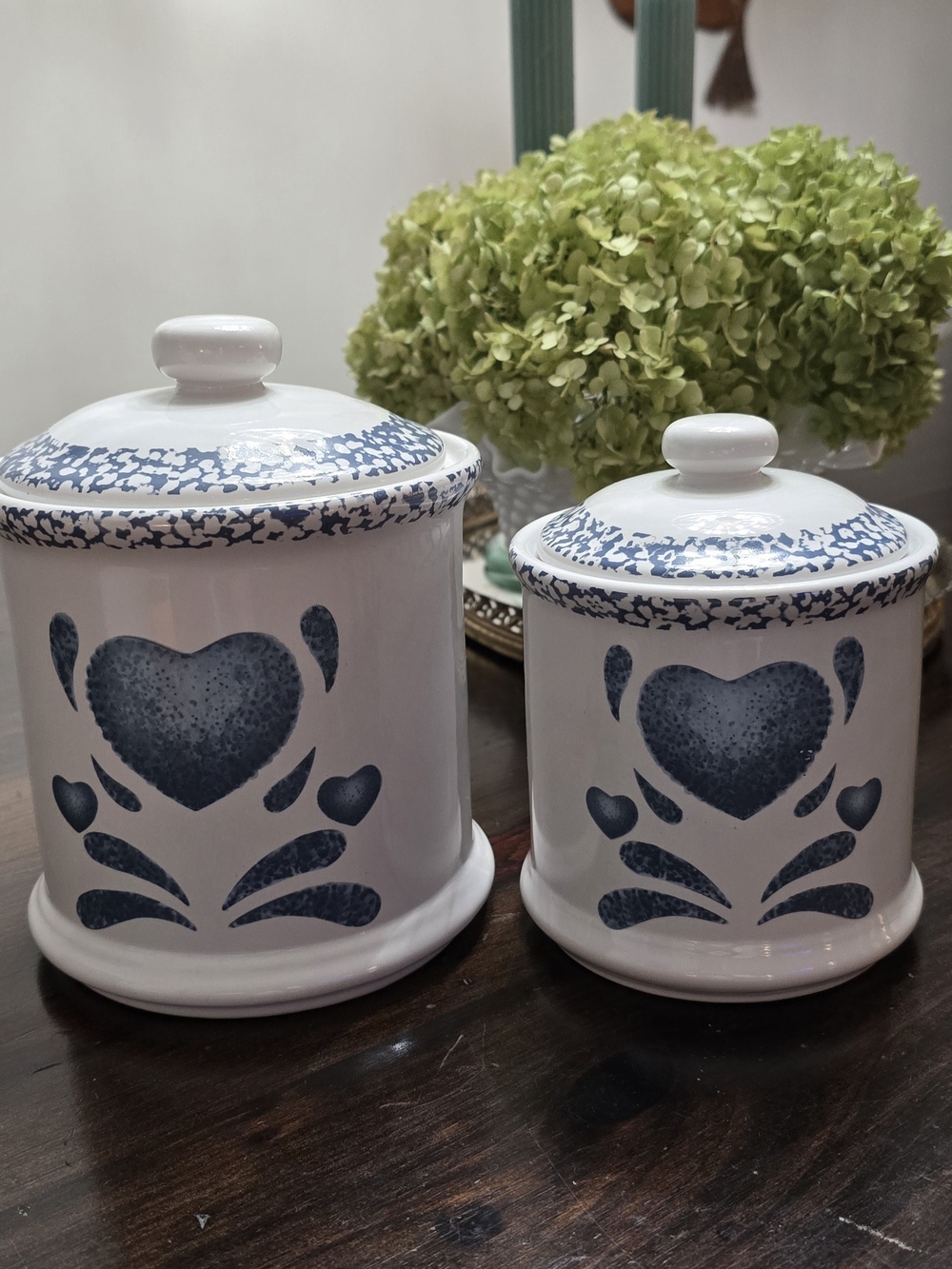 Vintage Country Blue Heart Ceramic Canisters (Set of 2)